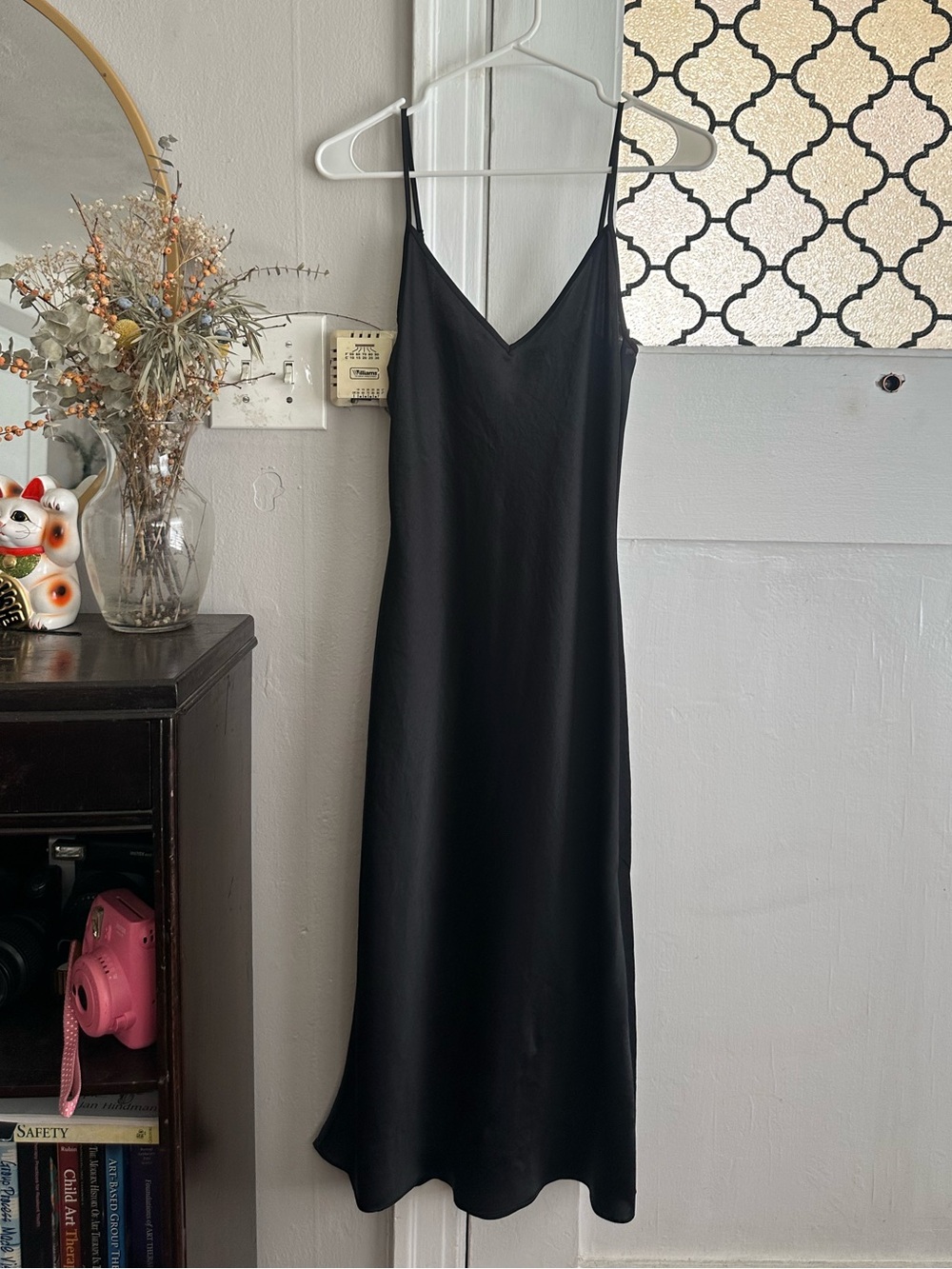 Aritzia Wilfred Only Slip Satin Midi Dress - Black - Picture 6 of 8
